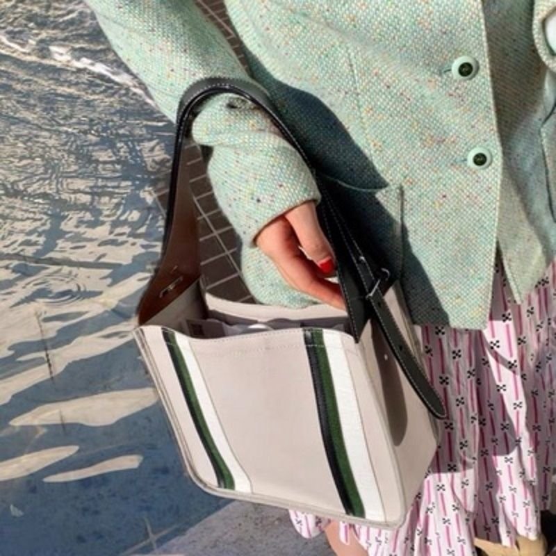 画像4: striped tote bag canvas and leather shoulder Tote Bag  ストライプ キャンバス&レザートート ショルダー2WAY バッグ (4)