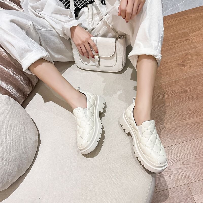 画像6:  Leather quilted chunky sole slip-on pumps shoes   レザーキルティングチャンキーソール厚底スリッポン パンプスシューズ　 (6)