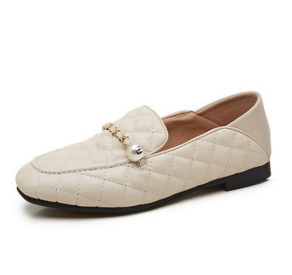 画像1: women's Quilted leather flat slip-on  with chain and pearl pumps shoes   レザー チェーン＆パール付きキルティングフラットスリッポン パンプスシューズ　 (1)