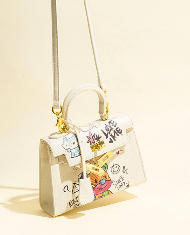画像4: Woman  hand-painted graffiti portable tote messenger bag  グラフィックペイントレザートートショルダー２WAYバッグ (4)