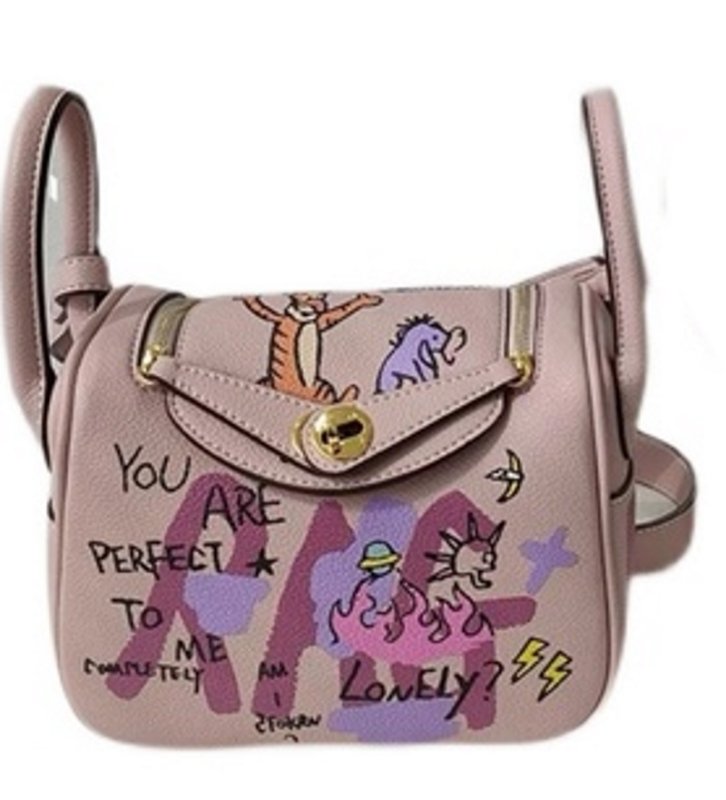 画像2: Woman cartoon graffiti Lindy bag pillow bag portable messenger bag  グラフィックペイントミニトートショルダー２WAYバッグ (2)