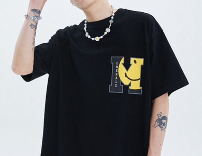 画像9: Unisex Maison Emerald smiley face LOGO printingT-shirt 男女兼用 ユニセックスMaison EmeraldスマイルプリントTシャツ (9)