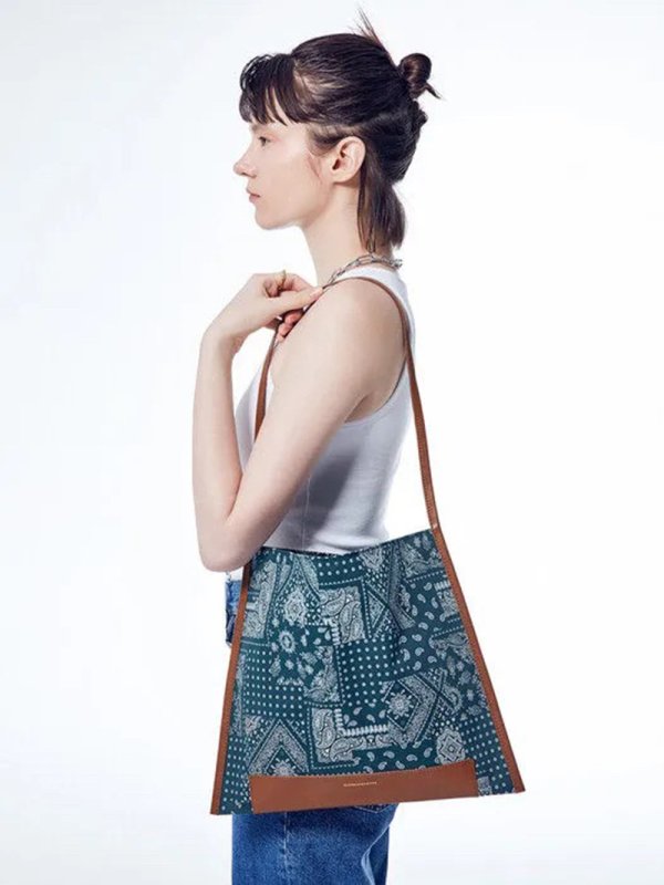 画像3: Unisex paisley pattern shoulder bag 男女兼用バンダナ柄 ペイズリー ショルダーバッグ (3)