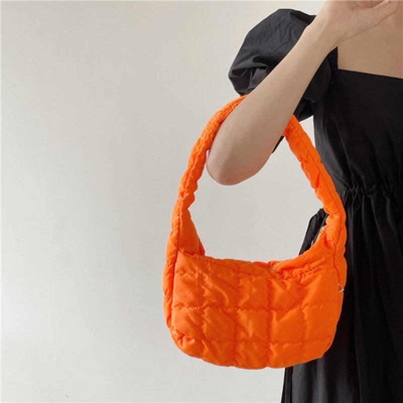 画像10: Candy Color One Shoulder Armpit Bag キャンディーカラーキルティングワンショルダートート ショルダーバッグ  (10)