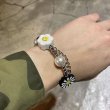 画像2: Unisex FLOWER ANARCHY PEARL bracelet Jewelry 　男女兼用ユニセックスデイジースマイリーフラワーブレスレット (2)