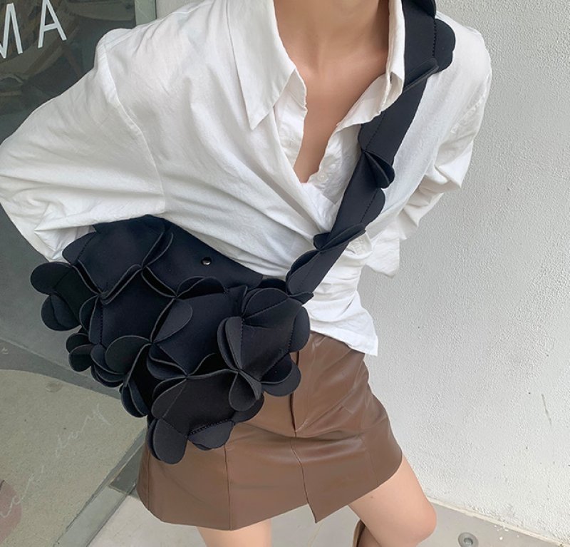 画像7: three-dimensional petal tote shoulder bag 立体花びらトートショルダーバッグ  (7)