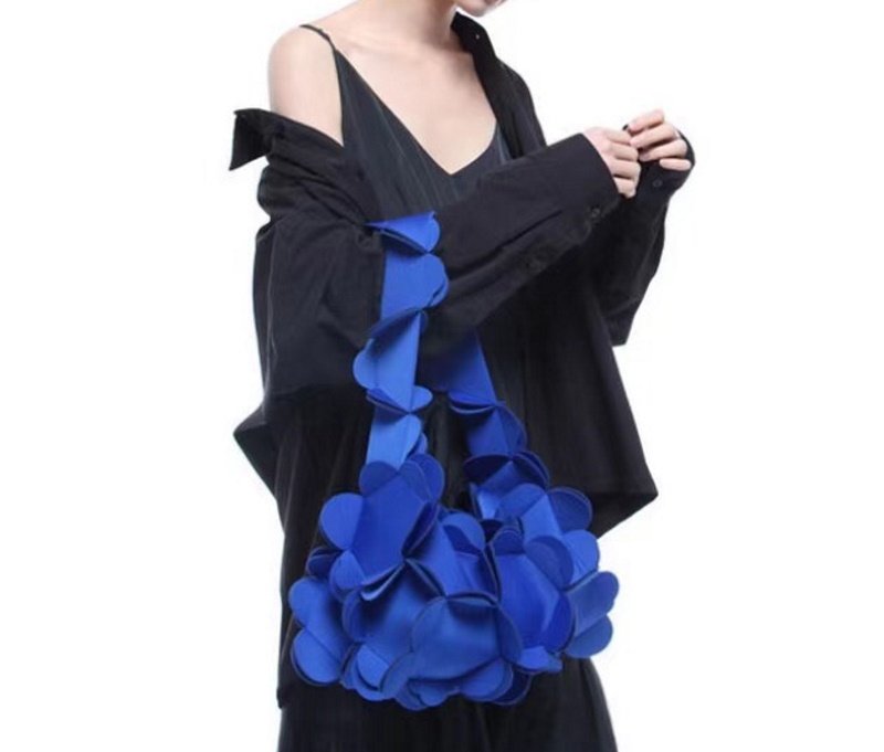 画像10: three-dimensional petal tote shoulder bag 立体花びらトートショルダーバッグ  (10)