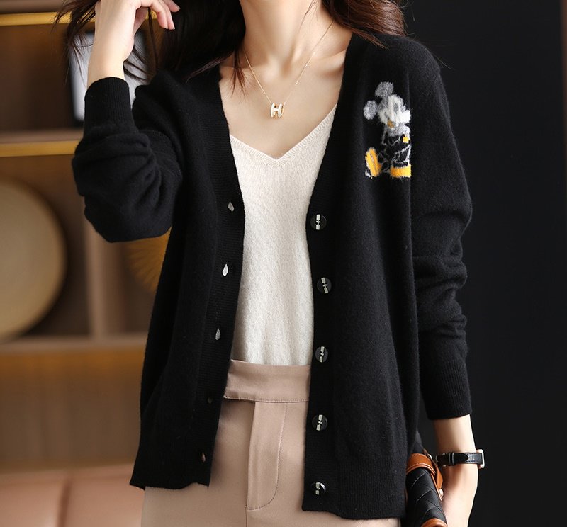 画像9: Women Mickey Mouse double-sided braided V-neck cardigan sweater　ミッキーマウスダブル編み込みVネックカーディガン セーター　 (9)