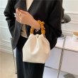 画像4: soft leather small bucket bag　ソフトレザーバケットハンドルギャザートートショルダーバッグ (4)