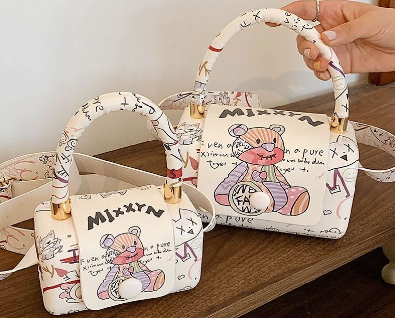 画像7: Bear Print small Messenger Bag Tote Shoulder Bag レザーベア熊プリントトート  スモールショルダー メッセンジャーバッグ   (7)