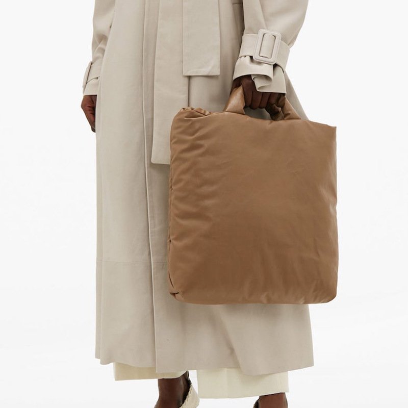 画像2: soft down big tote shoulder 2WAY  bag   ダウン トート ショルダー2WAYバッグ (2)