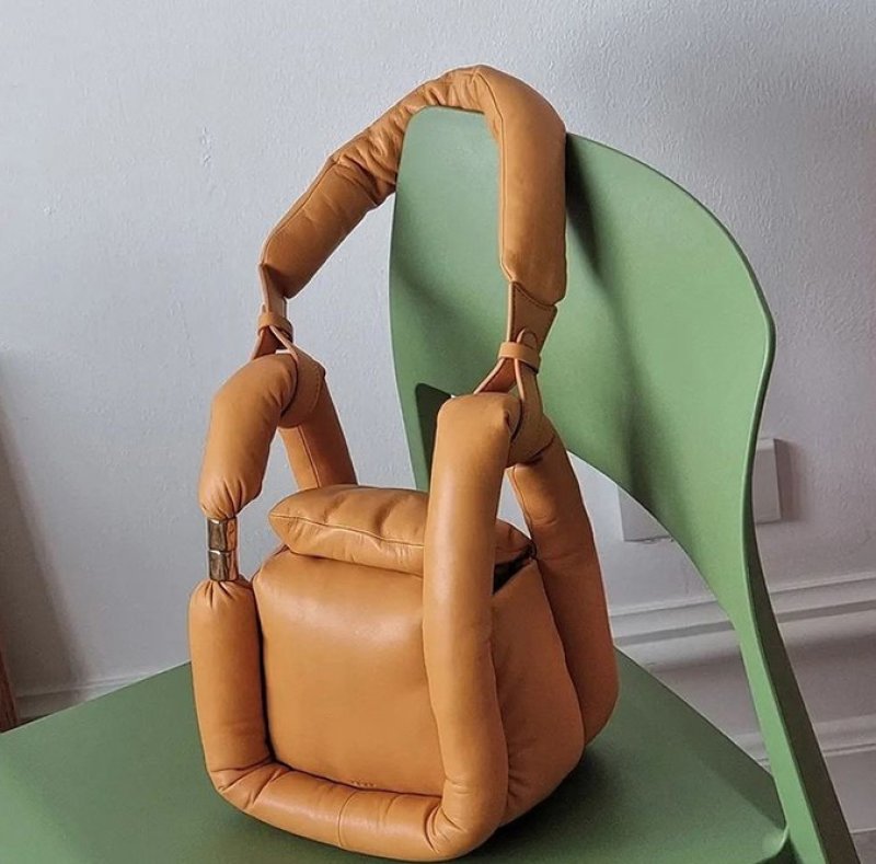 画像3: soft sponge one-shoulder square tote shoulder 2WAY messenger bag  ソフトレザースクエア ダウン トート ショルダー2WAYバッグ (3)