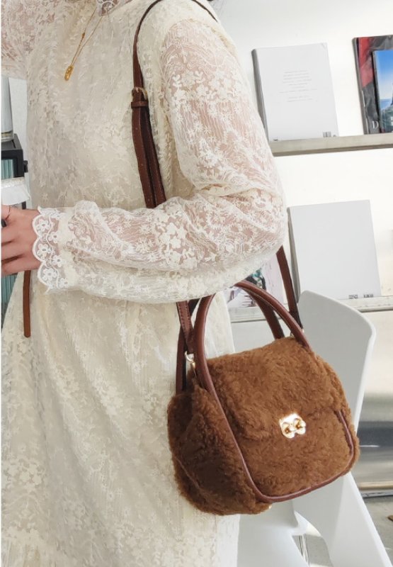 画像4: lamb fur tote shoulder bag  ラムファー トート ショルダーバッグ (4)