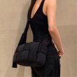 画像5: 21 Quilted padded down cassette bag cross body shoulder bag キルティング 絞り ペディング カセット クロスバッグ ショルダートート ポシェット (5)