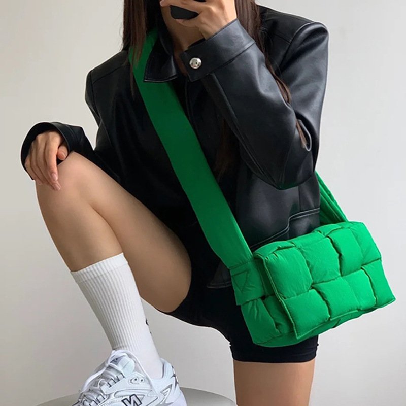 画像6: 21 Quilted padded down cassette bag cross body shoulder bag キルティング 絞り ペディング カセット クロスバッグ ショルダートート ポシェット (6)