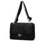 画像7:  large capacity Quilted chain Tote shoulder bag 　キルティングチェーンラージキャパシティートート ショルダーバッグ  (7)