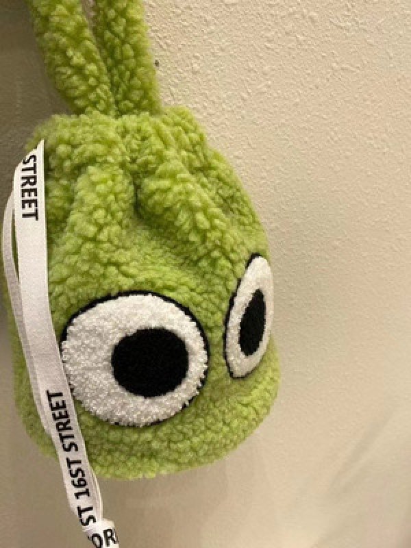 画像8: Eyeball Fur drawstring tote bag アイボール目玉付きファー巾着トートバッグ (8)