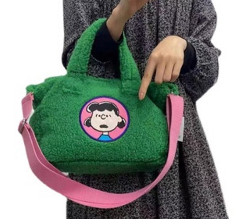 画像5: Snoopy cartoon embroidery plush  tote shoulder bag ファー スヌーピー トート ショルダーバッグ (5)