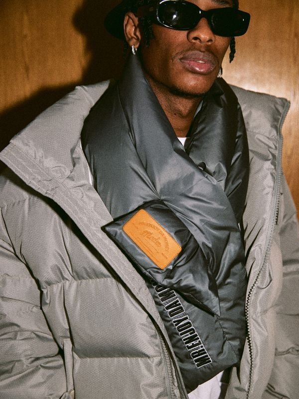 画像2: 21AW M.E.D.M MEDM down muffler casrf ユニセックス 男女兼用  ダウン マフラー スカーフ (2)