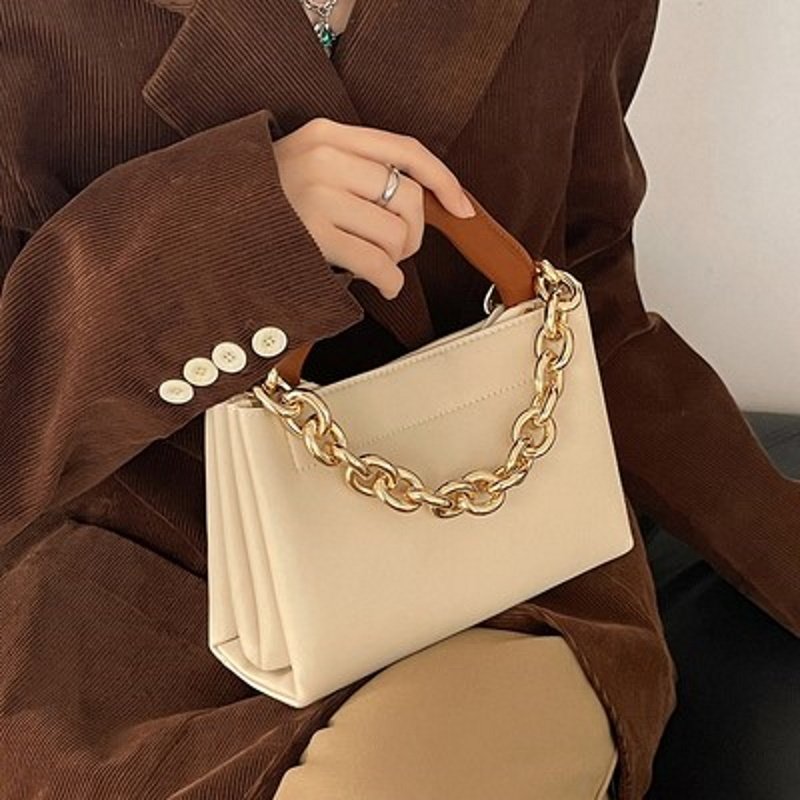 画像3: Square leather chain point tote shoulder bag チェーンがポイントスクエアレザートートショルダーバッグ (3)