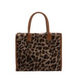画像2: leopard Cow pattern print plush handbag tote bag　ヒョウ柄レオパード カウ柄トートバッグ (2)