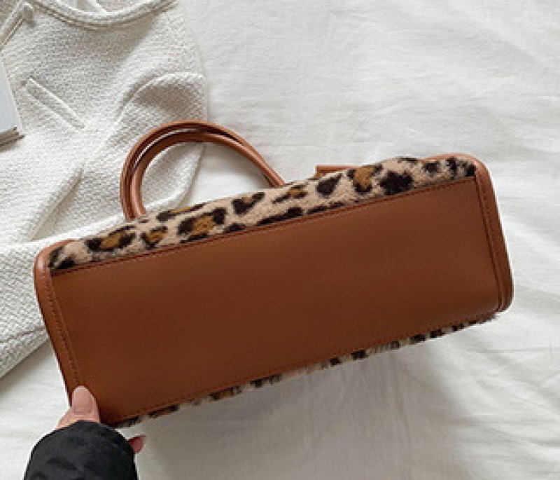 画像7: leopard Cow pattern print plush handbag tote bag ヒョウ柄レオパード カウ柄トートバッグ (7)