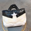 画像2: Star Down Puffer Tote Bag  スター星ダウントート ショルダーバッグ フェイクダウン 中綿入り  (2)