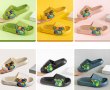 画像3: KAWS x Brick Bear flip flops soft bottom sandals slippers Beach sandals 　ユニセックス男女兼用 カウズ×ブリックベアフリップフロップ  シャワー ビーチ サンダル (3)
