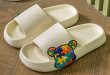 画像2: KAWS x Brick Bear flip flops soft bottom sandals slippers Beach sandals 　ユニセックス男女兼用 カウズ×ブリックベアフリップフロップ  シャワー ビーチ サンダル (2)