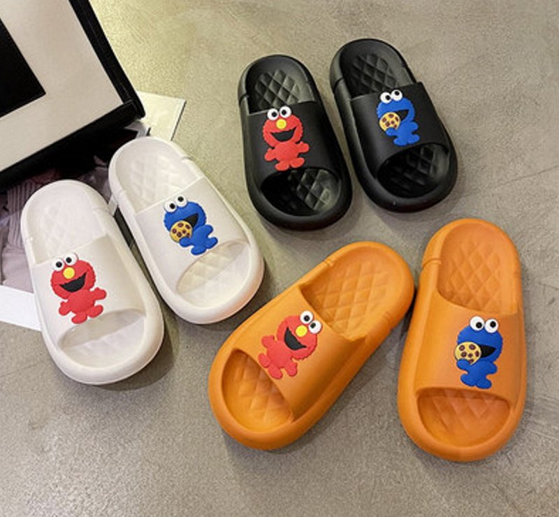 画像2:  Sesame Street flip flops soft bottom sandals slippers Beach sandals 　ユニセックス男女兼用セサミーストリートフリップフロップ  シャワー ビーチ サンダル (2)