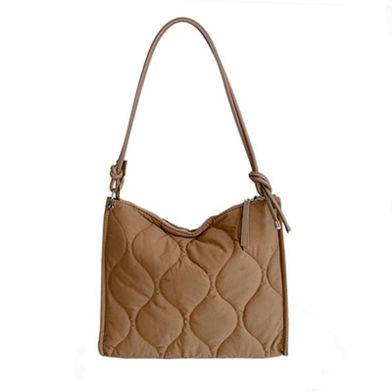 画像14: Quilted Square Tote Shoulder Bag キルティングスクエアトートショルダーバッグ (14)
