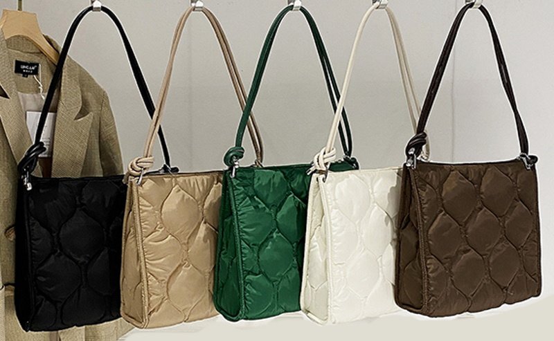 画像13: Quilted Square Tote Shoulder Bag キルティングスクエアトートショルダーバッグ (13)