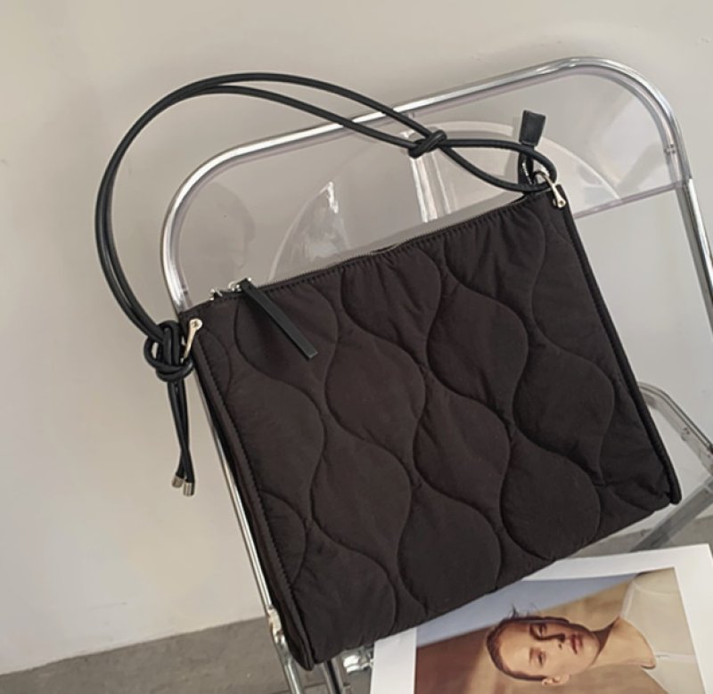 画像12: Quilted Square Tote Shoulder Bag キルティングスクエアトートショルダーバッグ (12)