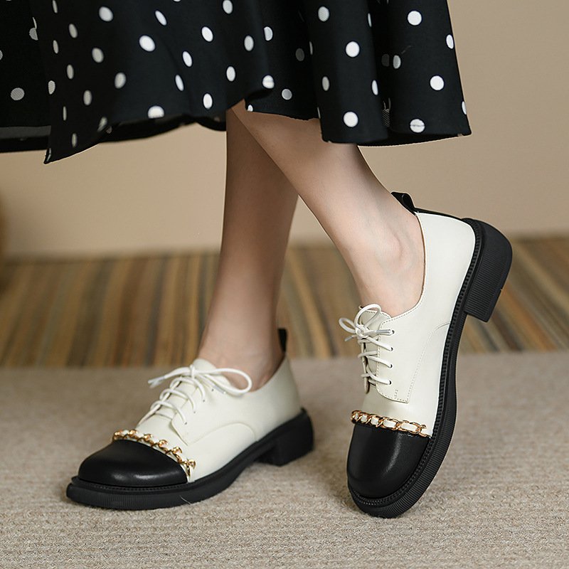 画像5: women's British style lace-up small leather shoes Flat Pumps チェーン付きバイカラーレースアップ フラットブリティッシュオックスフォードシューズ パンプス  (5)