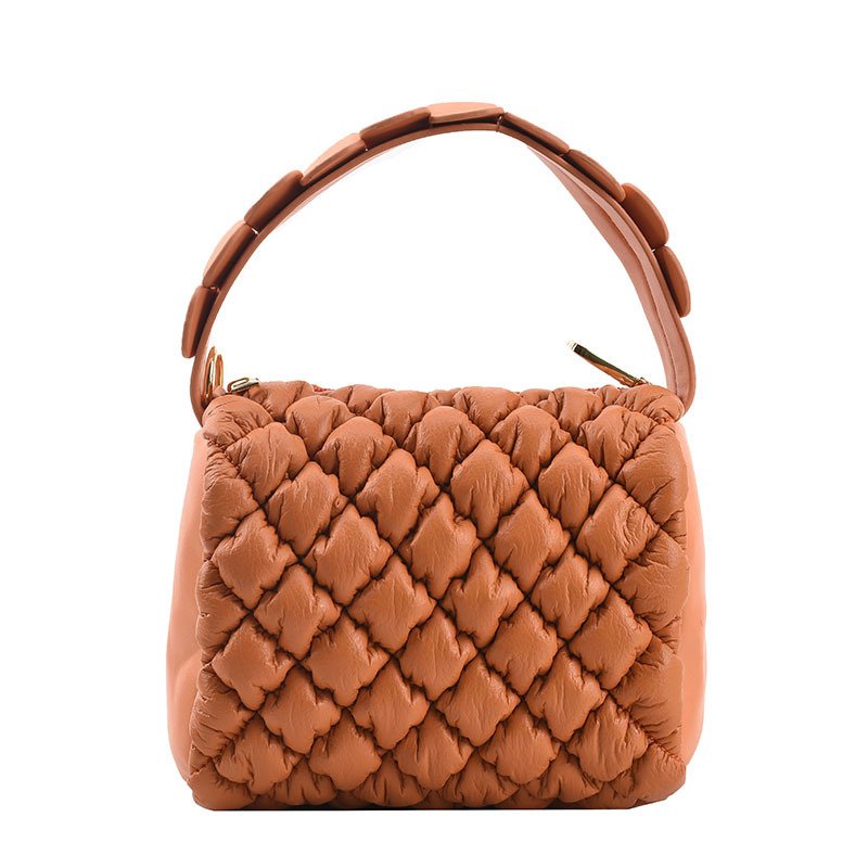 画像3: Leather Down Quilted Cylindrical Drawstring Tote Shoulder Bag  レザー ダウンキルティング 筒形巾着トートショルダーバッグ (3)