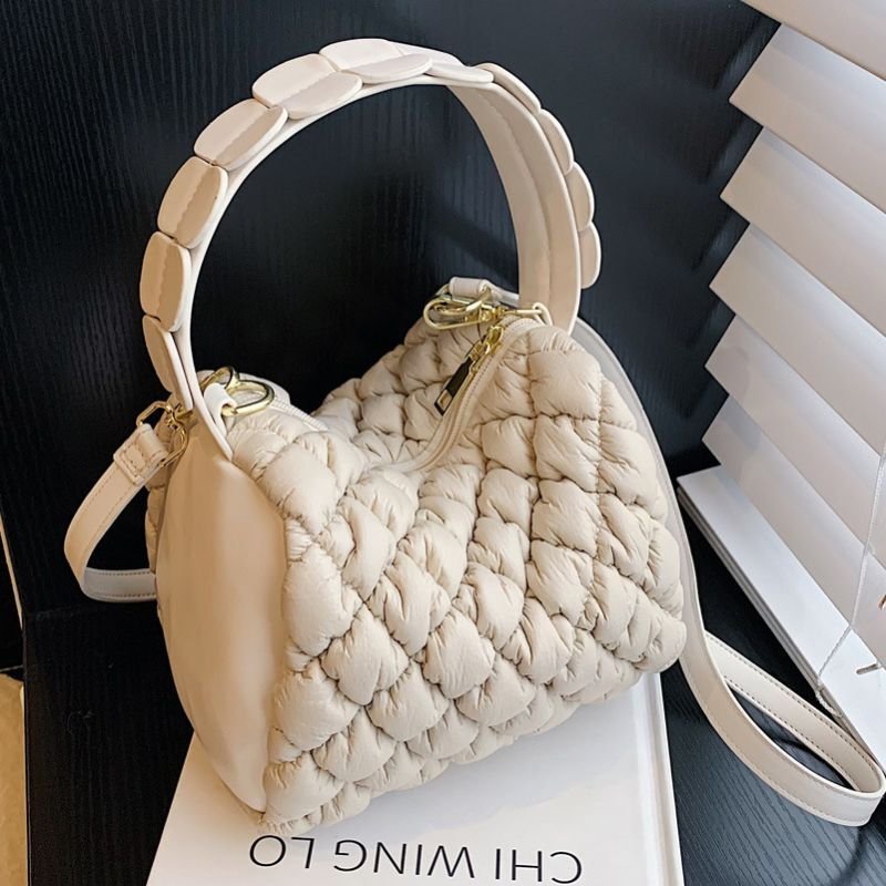 画像7: Leather Down Quilted Cylindrical Drawstring Tote Shoulder Bag  レザー ダウンキルティング 筒形巾着トートショルダーバッグ (7)