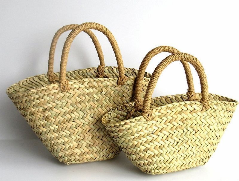 画像2: woven triangular grass oblique straw bagbasket bag  tote bag  トライアングル三角籠かごトートバッグ ビーチバッグ (2)