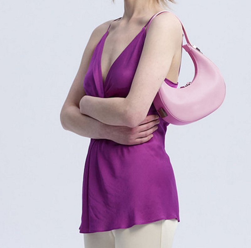 画像4: one shoulder underarm crescent underarm shoulder tote bag トニミニ三日月型アンダーアームショルダートートバッグ (4)