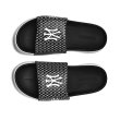 画像1: NY New York Yankees Monogram slippers flip flops  soft bottom sandals slippers   ユニセックス男女兼用NY ニューヨークヤンキースモノグラムプラットフォームフリップフロップサンダルシャワーサンダル ビーチサンダル　 (1)