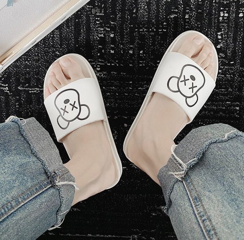 画像6: Brick Bear kaws soft bottom sandals slippers   ユニセック男女兼用ブリックベア カウズフリップフロップサンダルシャワーサンダル ビーチサンダル　 (6)