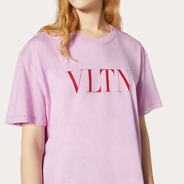 22 Unisex VLTN Logo T-shirts VLTN ロゴ Tシャツ 男女兼用 ユニ