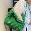 画像10: down  pleated waffle shoulder tote bag　 絞りキルティングダウンワッフルショルダートートフレンチバッグ (10)