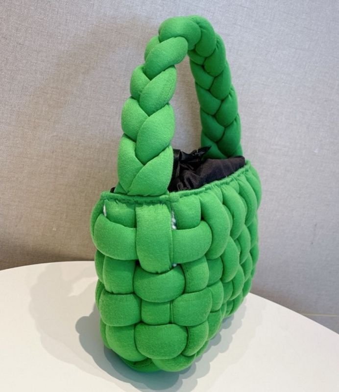 画像12: hand-knitted from thick wool handbag tote shoulder  bag 極太ウール編みハンドメイドスタイルアンダーアームトートショルダーバッグ (12)