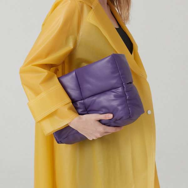 画像8: Four square soft down handbag tote shoulder  bag　ソフトレザーキルティングダウントートショルダーバッグ (8)