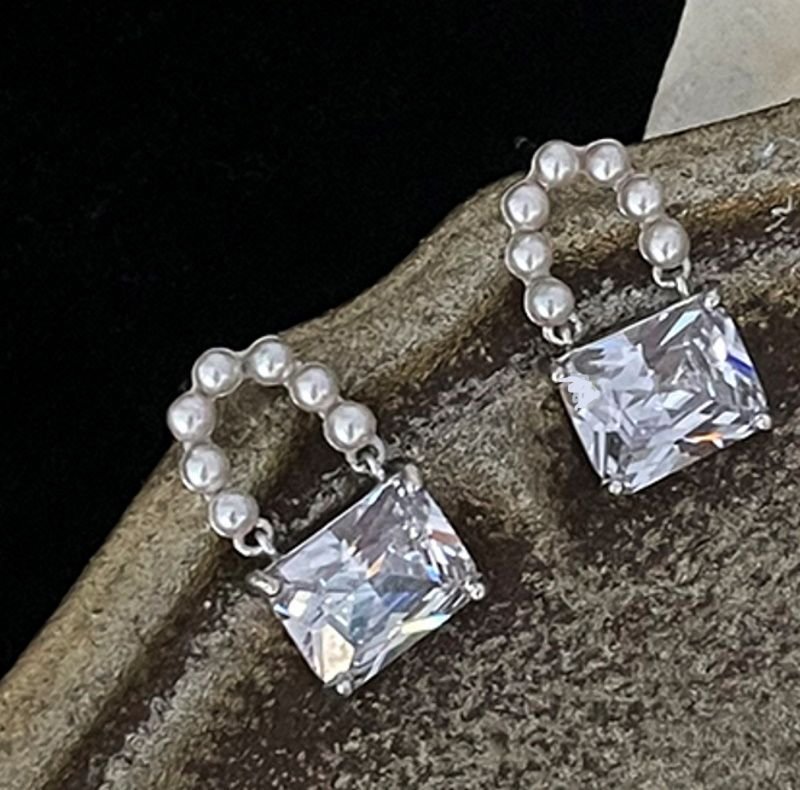 画像7: pearl rhinestone bag design earrings pierce  パール＆ラインストーバッグ型ピアス イヤリング (7)