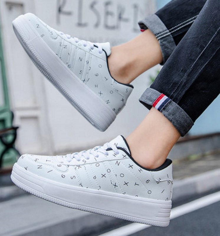 画像4:  unisex alphabet small logo print lace up sneakers  ユニセックス男女兼用アルファベットスモールロゴペイント レースアップスニーカーカジュアル シューズ (4)