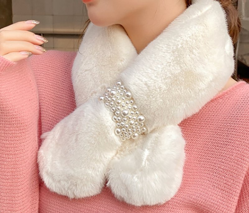 画像7: pearl plush neck imitation rabbit fur shawl muffler Scarves パール付きフェイクファーラビットモコモコマフラー スカーフ (7)