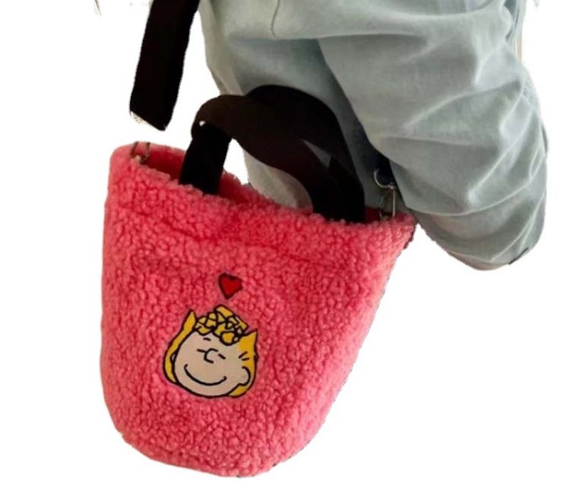 画像4: snoopy fur bag tote  Bag　スヌーピーファーモコモコトートバッグ (4)