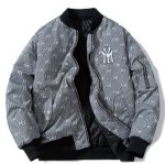 画像2:  MLB NY New York Yankees Monogram MA-1 Jumper jacket baseball uniform jacket blouson　ユニセッ クス男女兼用MLB NYニューヨークヤンキースモノグラム MA-1ジャンバージャケットスタジアムジャンパー スタジャン ブルゾンバイカージャケット (2)