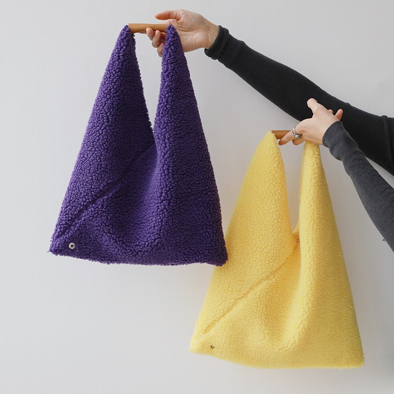 画像10: Fur Triangle Tote Shoulder Bag ファー モコモコトライアングル フリース トートショルダーバッグ (10)
